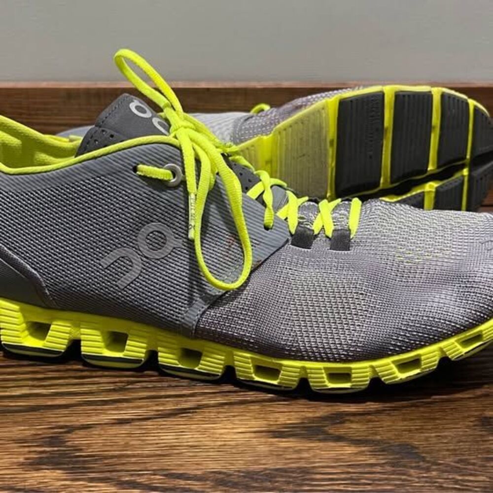 Oncloud Men’s Size 10 Running Shoes Grey Yellow Athletic